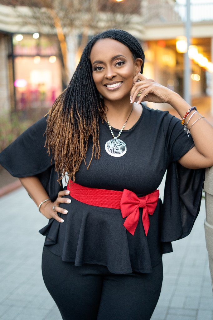 Lenora Hughes, AI educator and consultant